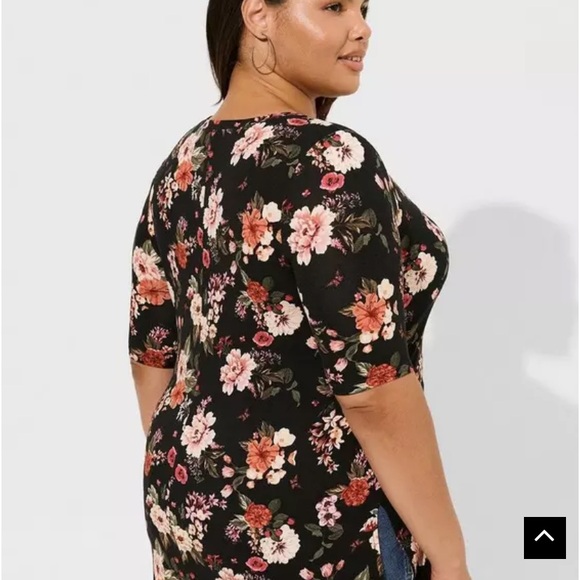 Favorite Tunic Super Soft V-Neck Side Slit Tee - Picture 4 of 6